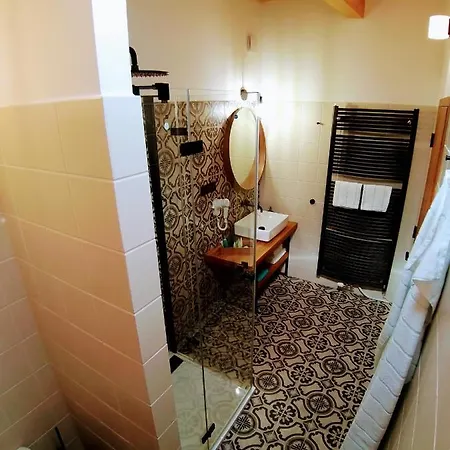 Quarto em Acomodações Particulares Kafe Orech *